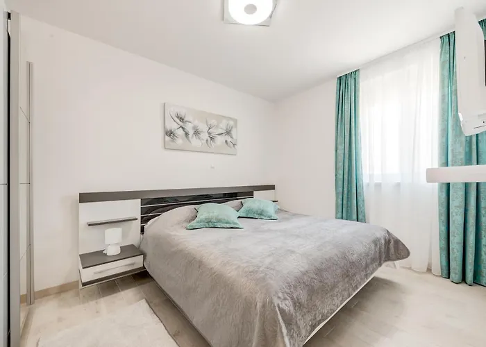 Magnolia 4* Luxury In Town Center *