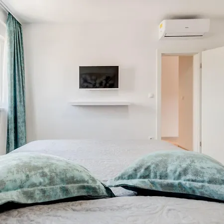 Magnolia 4* Luxury In Town Center شقة تروغير