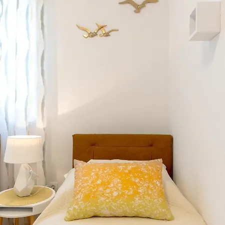 Magnolia 4* Luxury In Town Center 아파트 트로기르