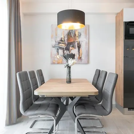 Magnolia 4* Luxury In Town Center *